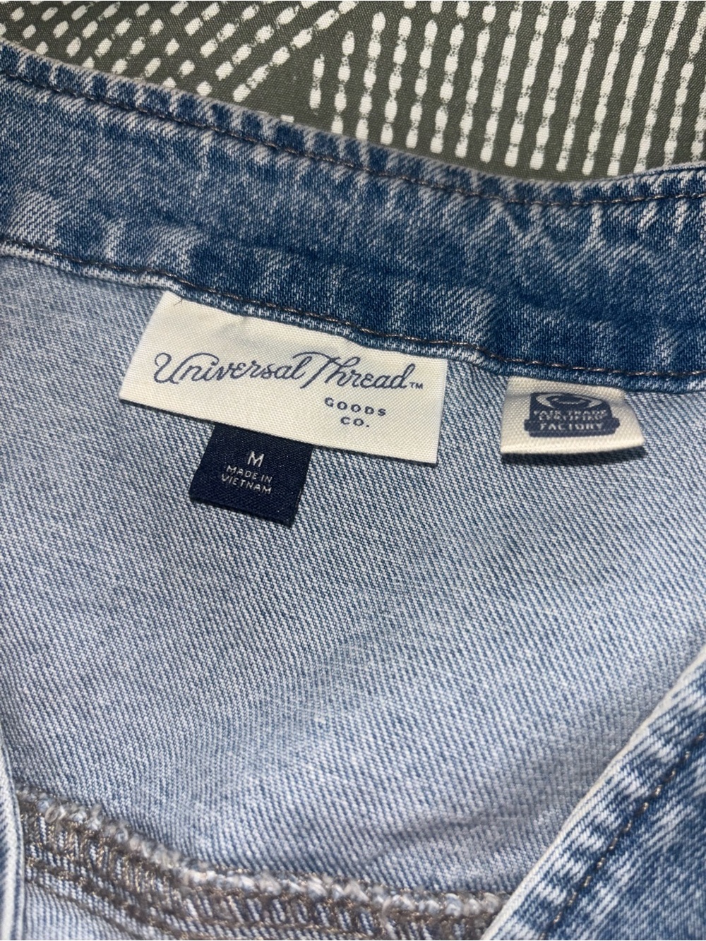 Universal Thread Light Blue Denim Vest Jacket - Picture 3 of 3